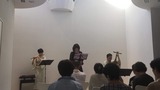 ４